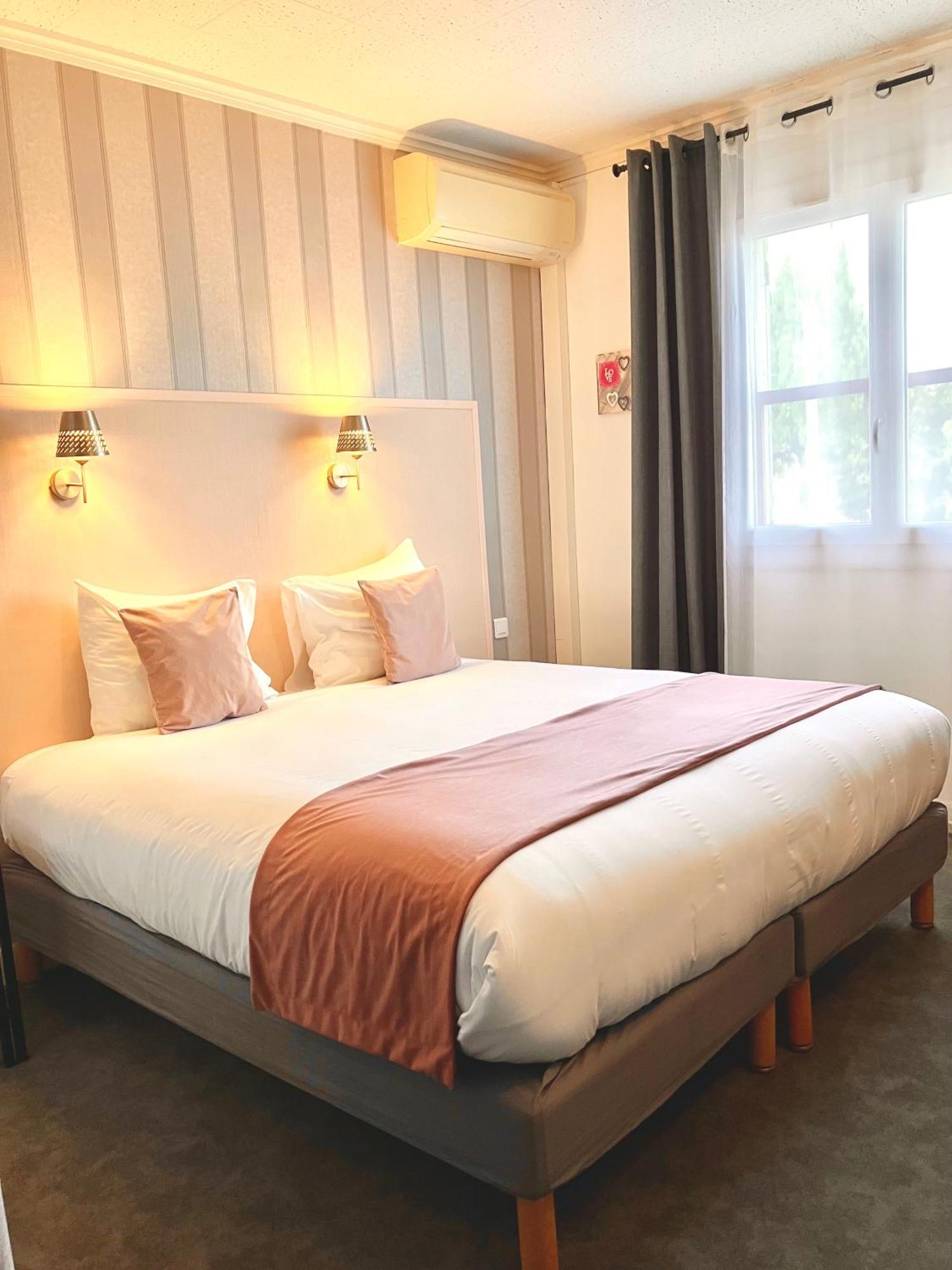 Hotel Lou Marques Saintes-Maries-de-la-Mer Ngoại thất bức ảnh