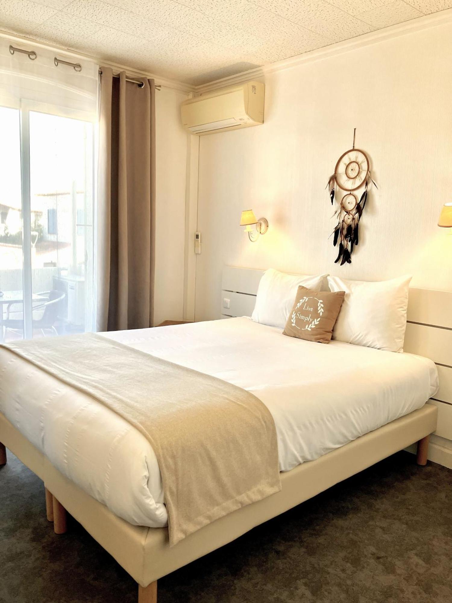 Hotel Lou Marques Saintes-Maries-de-la-Mer Ngoại thất bức ảnh