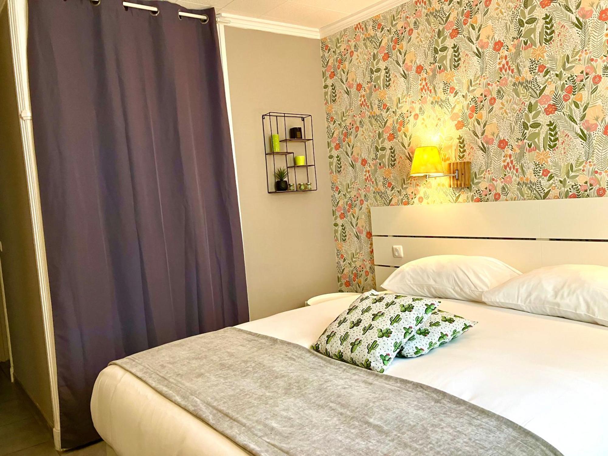 Hotel Lou Marques Saintes-Maries-de-la-Mer Ngoại thất bức ảnh